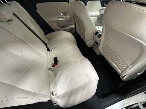 Certified 2025 Mercedes-Benz GLA 250 image 16