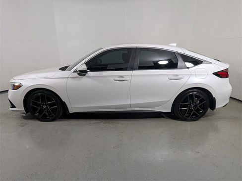 Used 2024 Honda Civic Sport Touring image 4