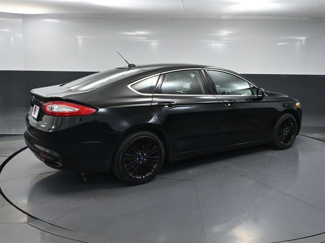 Used 2016 Ford Fusion SE w/ Equipment Group 202A FWD image 4