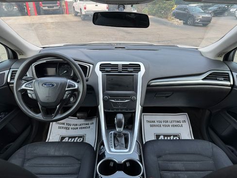 Used 2015 Ford Fusion SE FWD image 20