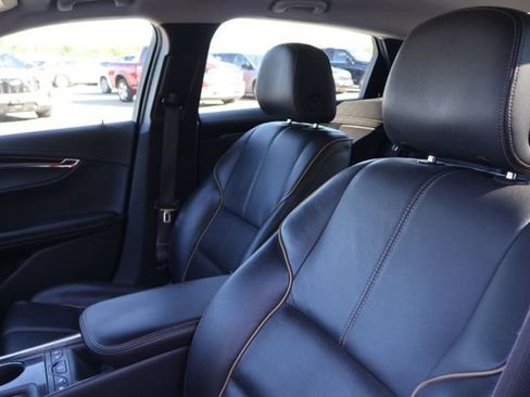 Used 2017 Chevrolet Impala Premier w/ Enhanced Convenience Package FWD image 7