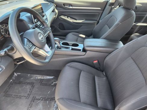 Used 2023 Nissan Altima 2.5 SV image 13