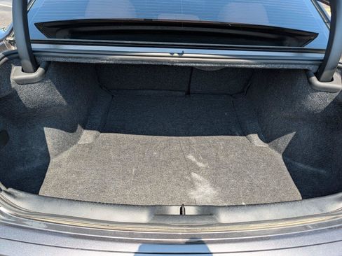 Used 2023 Chrysler 300 Touring L w/ Comfort Group RWD image 31