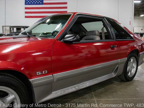 Used 1991 Ford Mustang GT RWD image 21