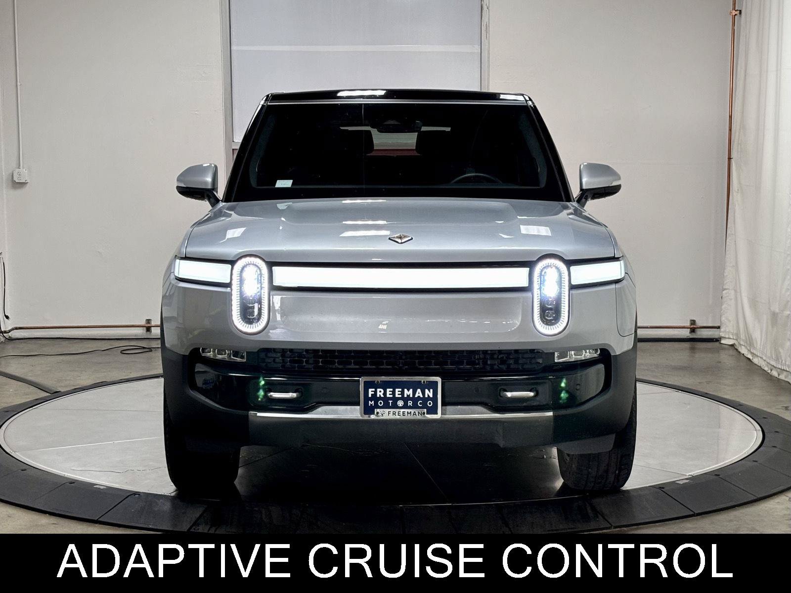 Used 2023 Rivian R1S Launch Edition Quad AWD/4WD image 3