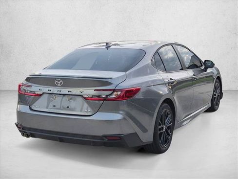 Used 2026 Toyota Camry SE w/ Convenience Package FWD image 5