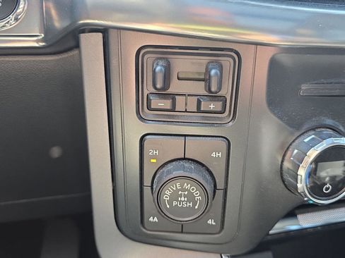 Used 2021 Ford F150 Lariat w/ Equipment Group 502A High AWD/4WD image 26