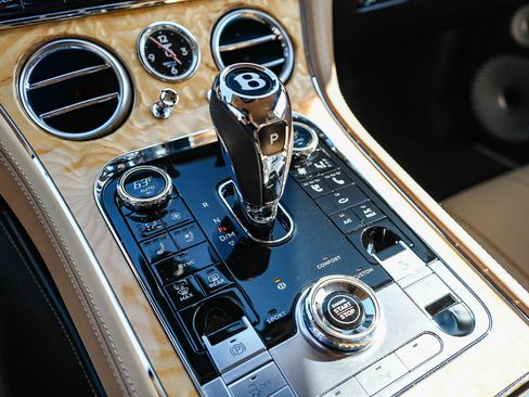 Used 2021 Bentley Continental GT AWD/4WD image 20