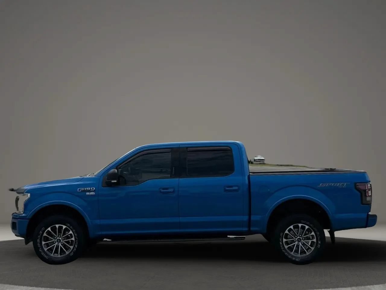 Used 2019 Ford F150 XLT w/ Equipment Group 302A Luxury AWD/4WD image 2