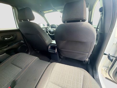 Used 2024 Honda HR-V Sport image 28