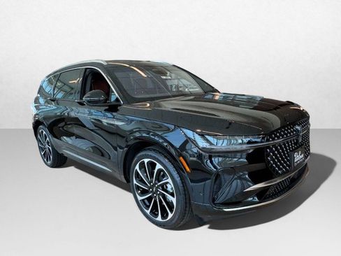 New 2024 Lincoln Nautilus Black Label image 3