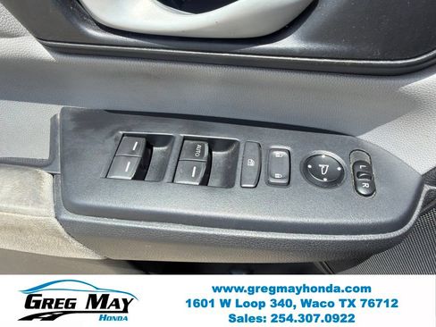 Used 2017 Honda CR-V LX image 19
