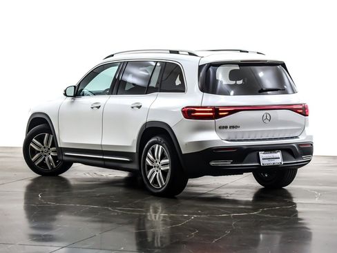 Used 2024 Mercedes-Benz EQB 250+ image 12