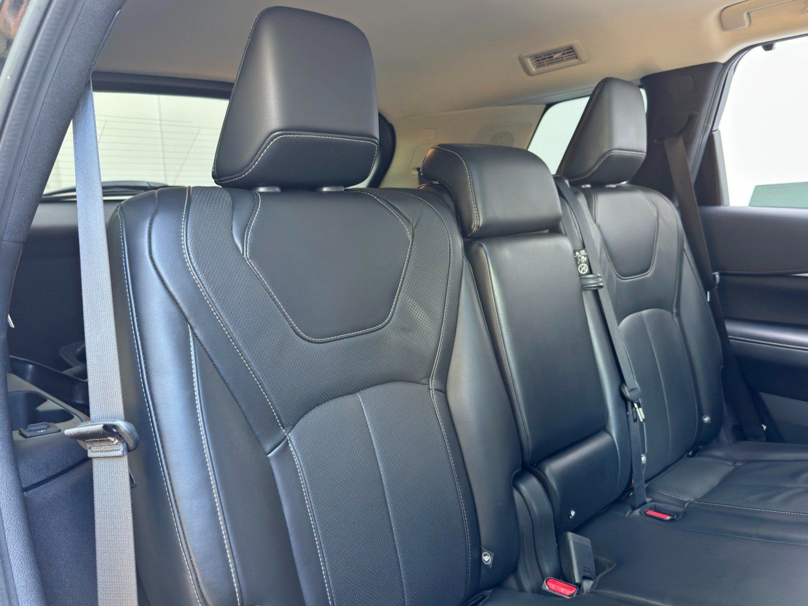 Used 2022 INFINITI QX60 Luxe w/ Performance Audio Package FWD image 40