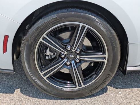 Used 2025 Ford Mustang Premium RWD image 10