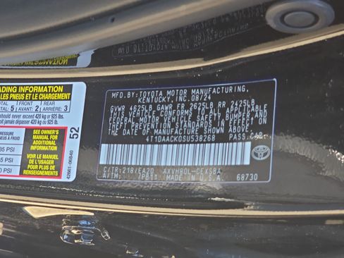 Used 2025 Toyota Camry SE FWD image 33