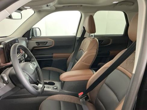 Used 2025 Ford Bronco Sport Outer Banks w/ Sasquatch Outer Banks Package image 16