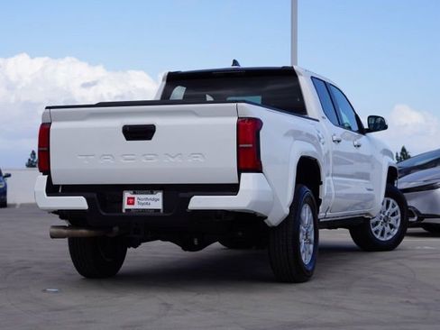 Certified 2026 Toyota Tacoma SR5 RWD image 5