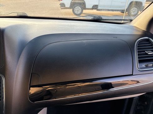 Used 2017 Dodge Grand Caravan SXT image 19