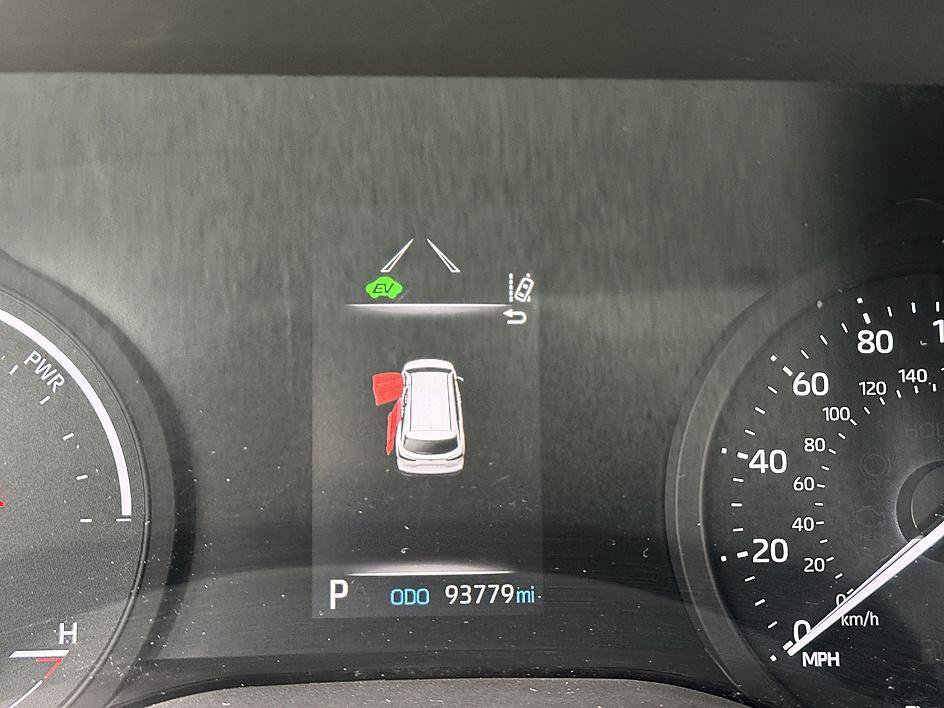 Certified 2022 Toyota Sienna XLE FWD image 17
