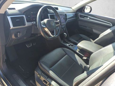 Used 2022 Volkswagen Atlas SEL R-Line AWD/4WD image 10