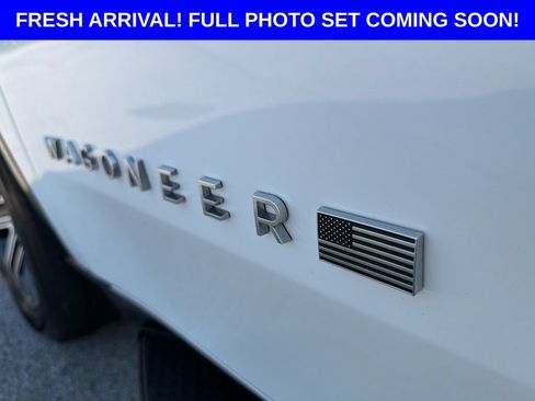 Used 2023 Jeep Wagoneer 4WD w/ Premium Group I image 47