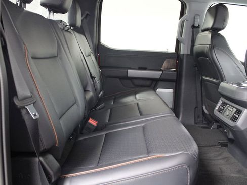 New 2026 Ford F250 Lariat w/ Black Appearance Package image 33