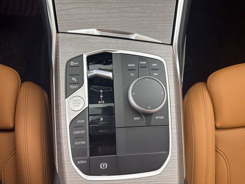 New 2026 BMW 330i xDrive Sedan w/ Premium Package image 18