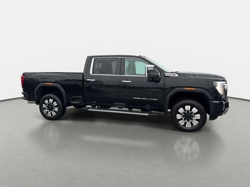 New 2026 GMC Sierra 3500 Denali w/ Denali Reserve Package AWD/4WD image 2