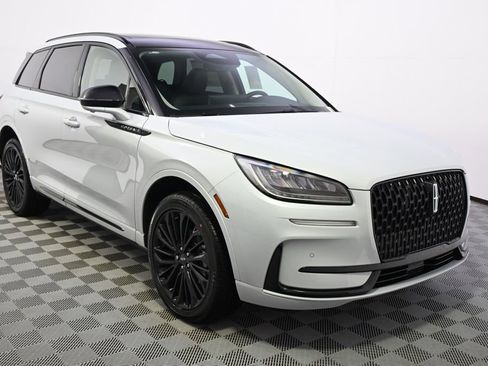 New 2026 Lincoln Corsair Premiere image 8