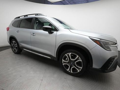 Used 2025 Subaru Ascent Limited w/ Popular Package #2 AWD/4WD image 37