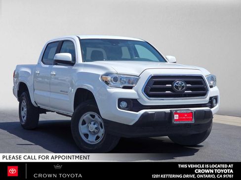 Used 2020 Toyota Tacoma SR5 RWD image 1