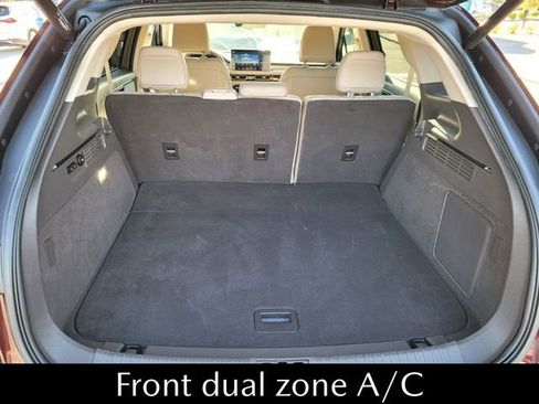 Used 2021 Lincoln Nautilus FWD image 10