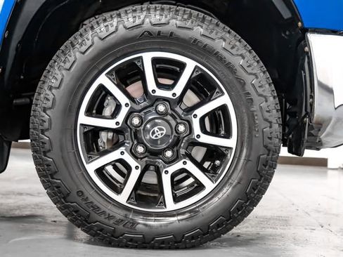 Used 2016 Toyota Tundra SR5 w/ TRD Off Road Package AWD/4WD image 67
