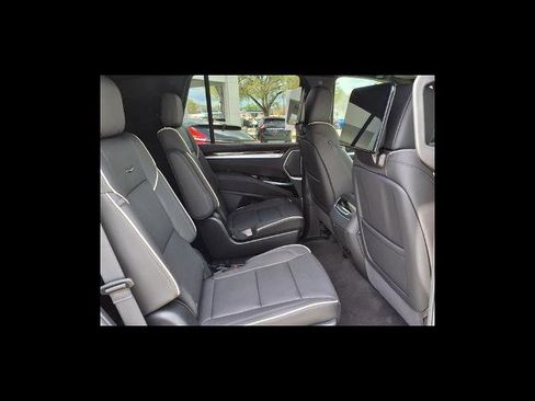 New 2026 Cadillac Escalade Luxury w/ LPO, Radiant Package AWD/4WD image 10