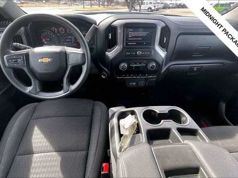 Used 2024 Chevrolet Silverado 1500 W/T w/ Z71 Off-Road Package AWD/4WD image 15