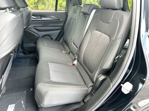 New 2026 Jeep Grand Cherokee Laredo X image 23