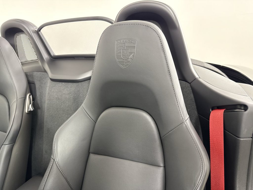 Certified 2025 Porsche 718 Boxster S RWD image 38