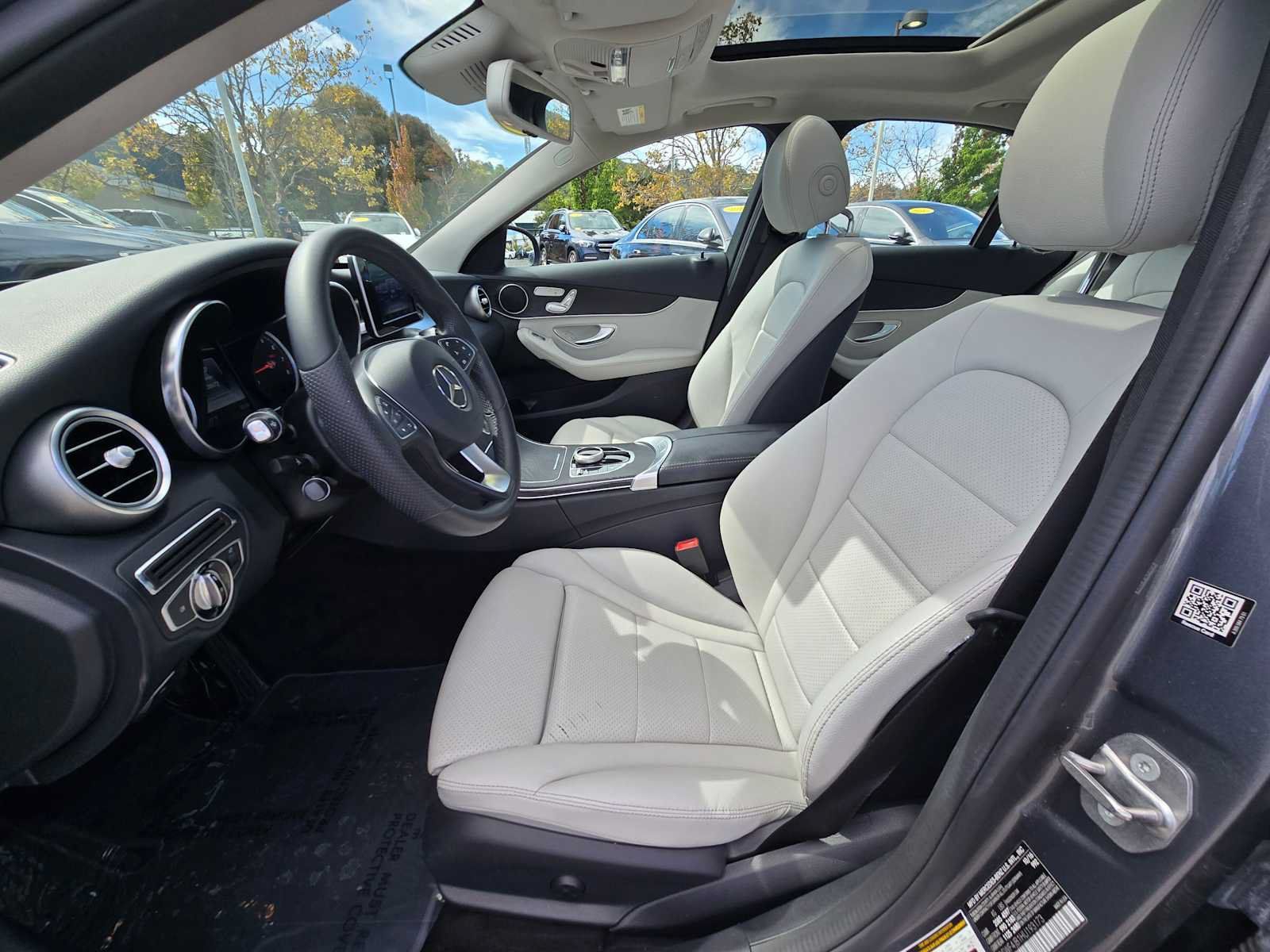 Used 2017 Mercedes-Benz C 300 Sedan image 19