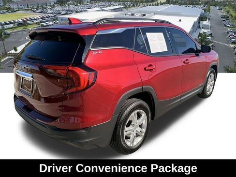 Used 2018 GMC Terrain SLE w/ Driver Convenience Package FWD image 4