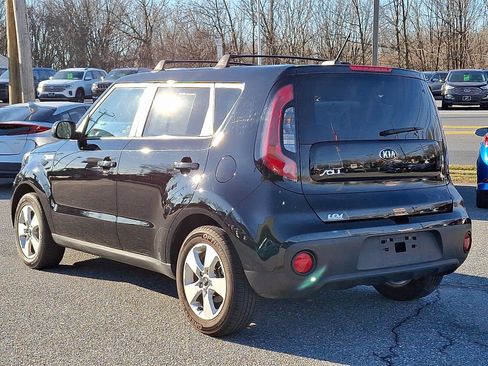 Used 2018 Kia Soul image 2
