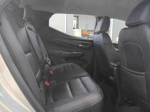Used 2022 Chevrolet Bolt EUV LT w/ Convenience Package image 20