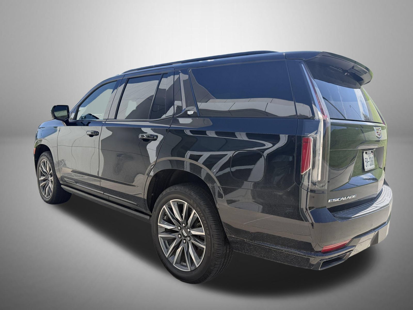 Used 2022 Cadillac Escalade Sport Platinum AWD/4WD image 3