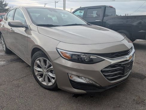 Used 2024 Chevrolet Malibu LT image 3