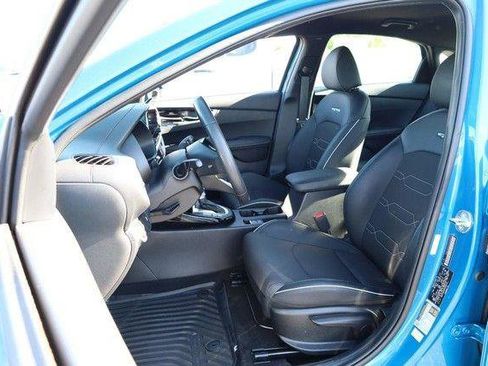 Used 2023 Kia Forte GT-Line w/ GT-Line Technology Package FWD image 8