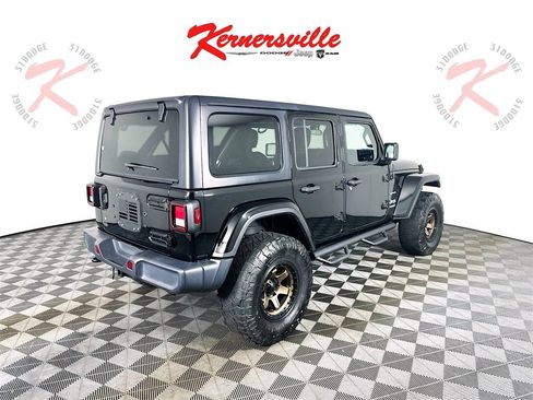 Used 2020 Jeep Wrangler Unlimited Sahara image 7