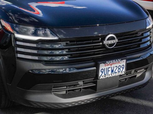 Certified 2025 Nissan Kicks S image 6