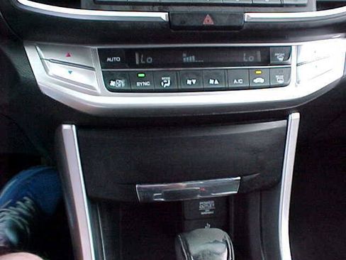 Used 2014 Honda Accord Sport image 27