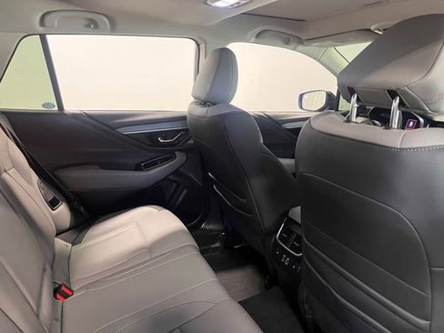Used 2025 Subaru Outback Limited image 14