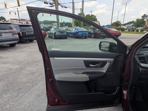Used 2019 Honda CR-V LX image 17